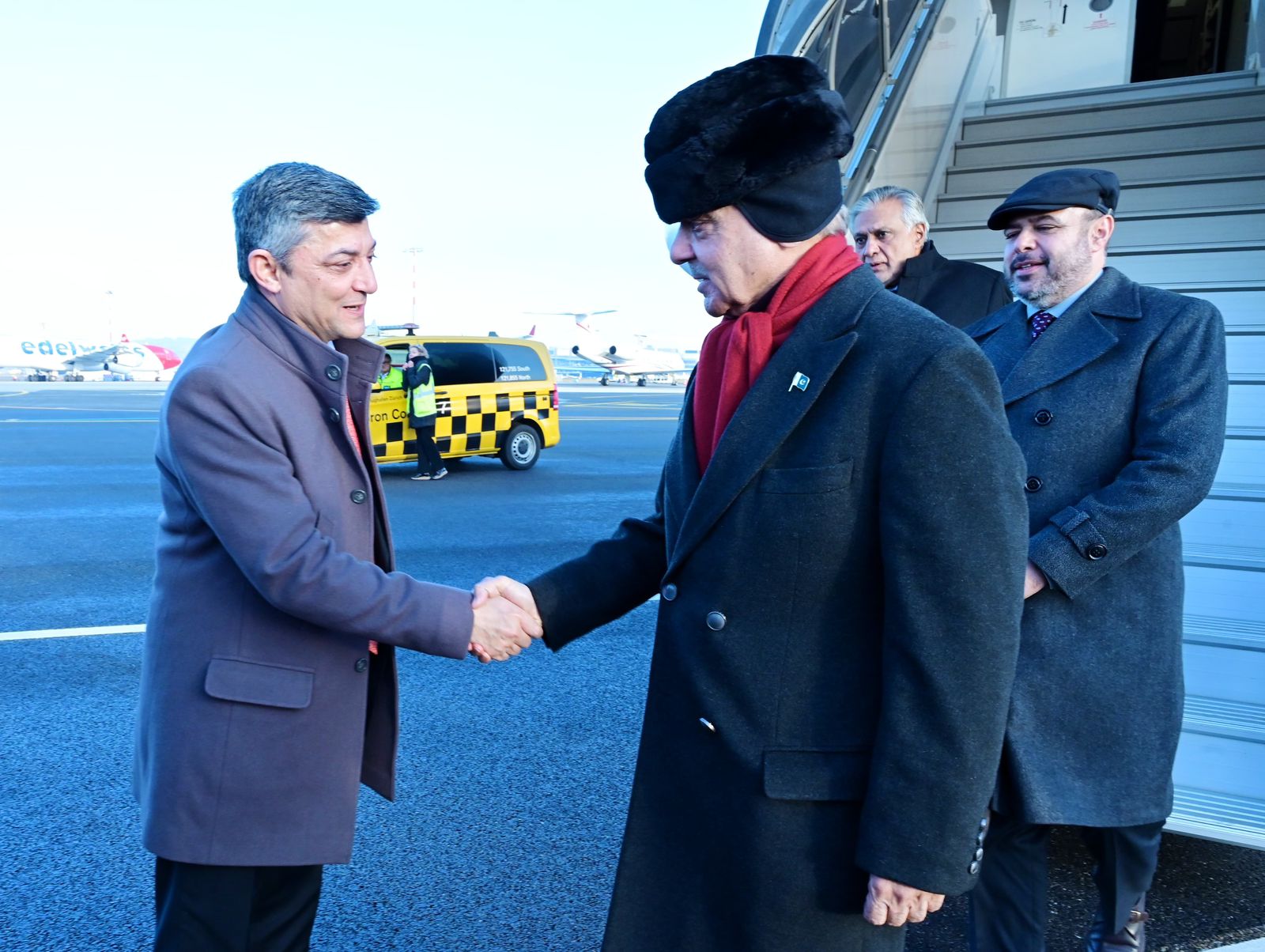 PM, finance minister highlight Pakistan’s reform push at WEF Davos